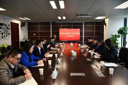 杭州市上城區(qū)委常委、副區(qū)長(zhǎng)何亦星一行來浙江化工調(diào)研指導(dǎo)